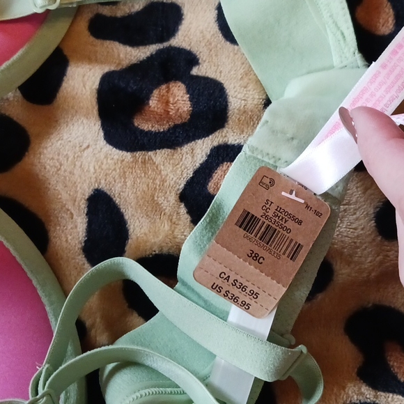 NWT Victoria secret pink bra - Picture 4 of 7